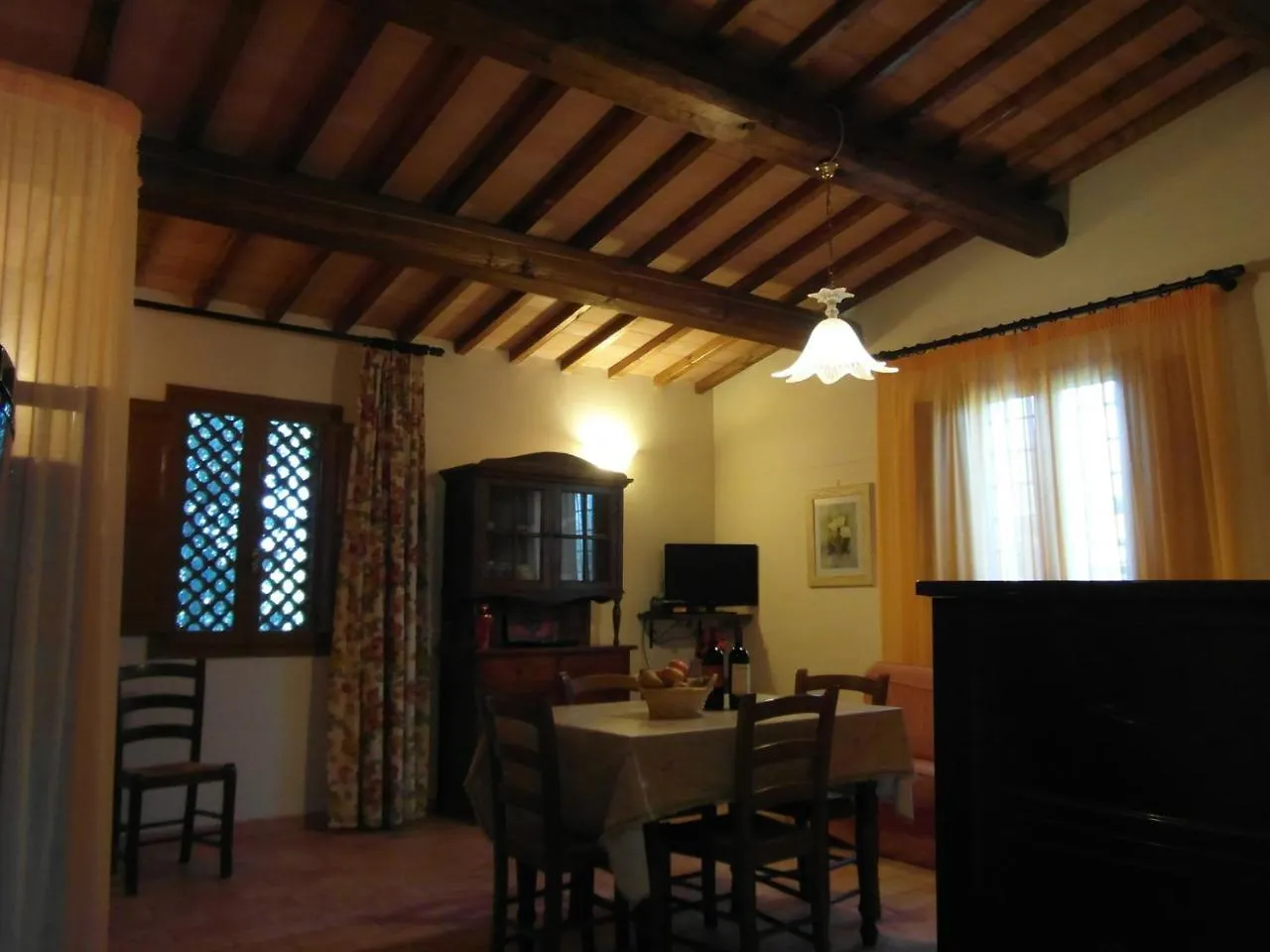 Apartments In Cerreto Guidi/Toskana 23873